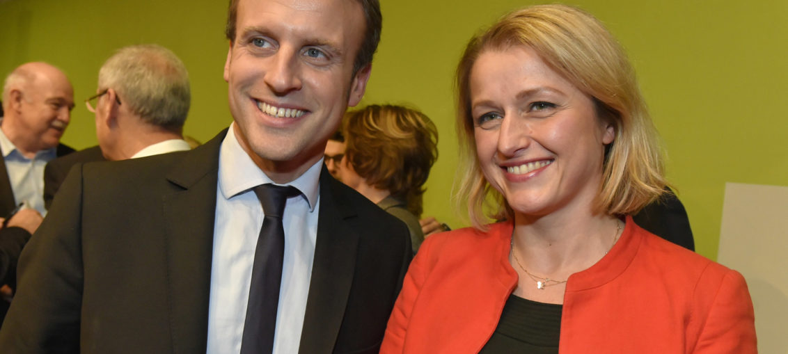 Le Président français Emmanuel Macron et son ministre de la transition écologique, Barbara Pompili