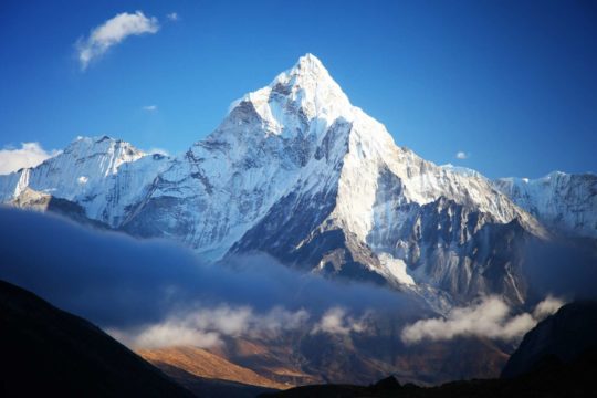 la chaine de montagne de l'Himalaya
