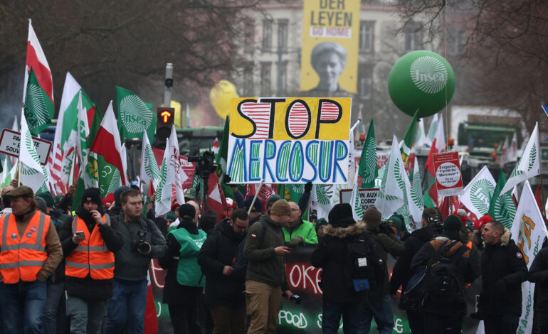 Accord UE-Mercosur: des milliers d’agriculteurs européens manifestent à Strasbourg